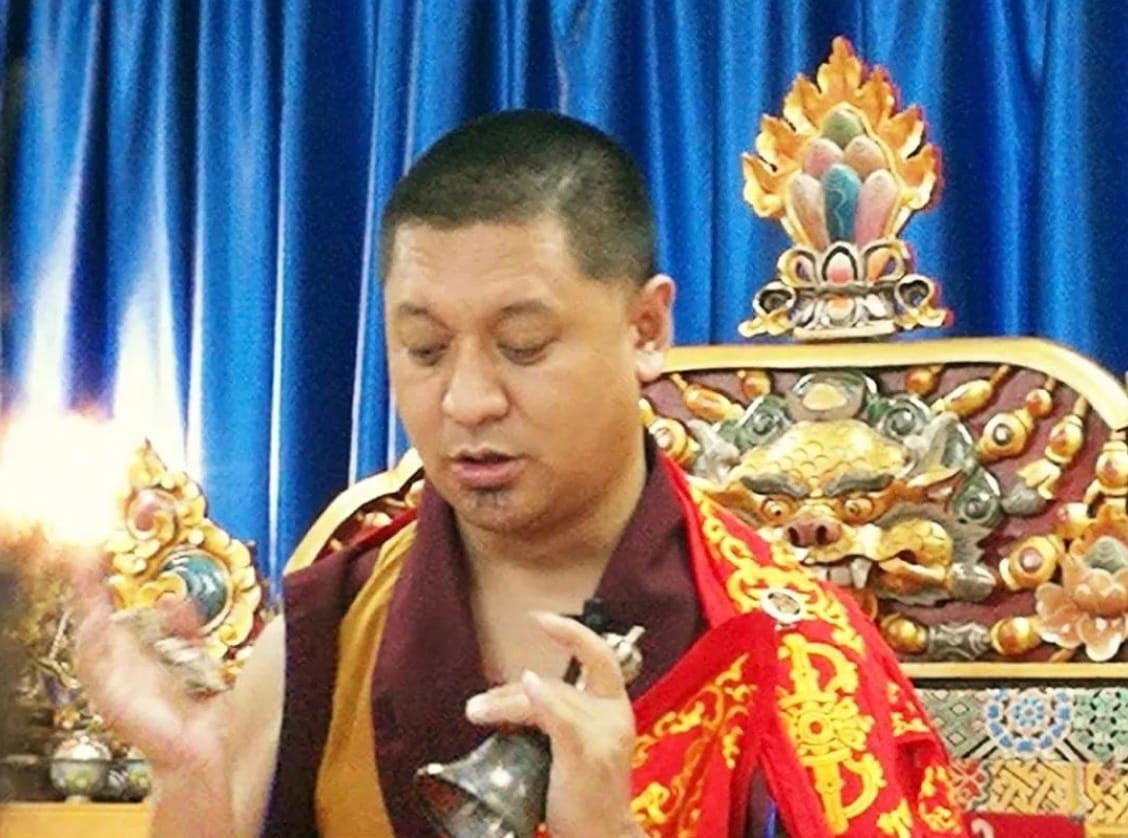 噶陀仁珍千宝仁波切唱诵